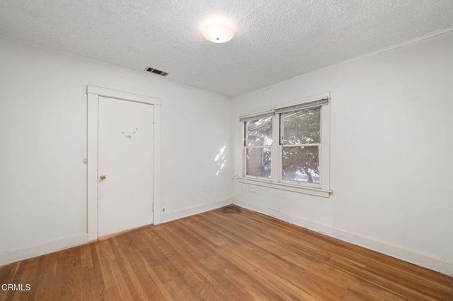 2070 Meridian Avenue, South Pasadena, CA 91030