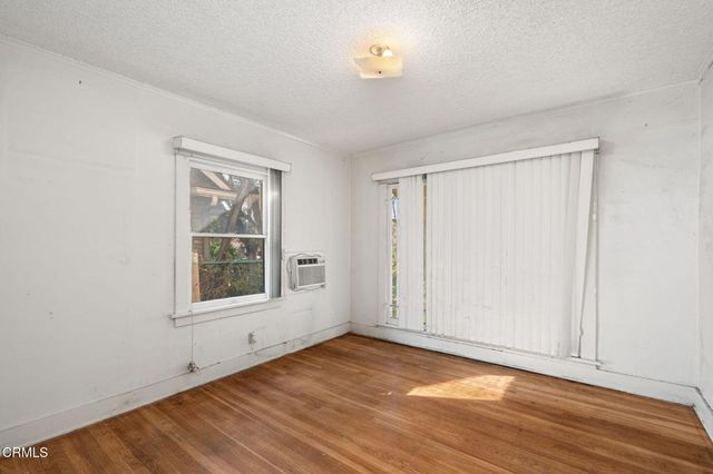 2070 Meridian Avenue, South Pasadena, CA 91030
