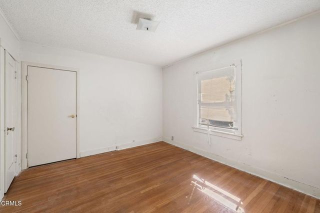 2070 Meridian Avenue, South Pasadena, CA 91030