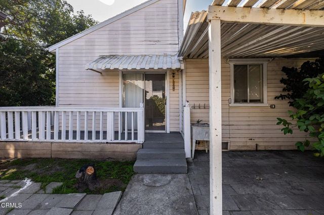 2070 Meridian Avenue, South Pasadena, CA 91030