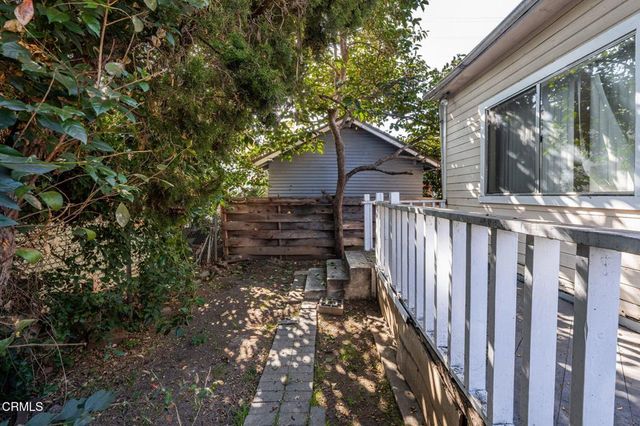 2070 Meridian Avenue, South Pasadena, CA 91030