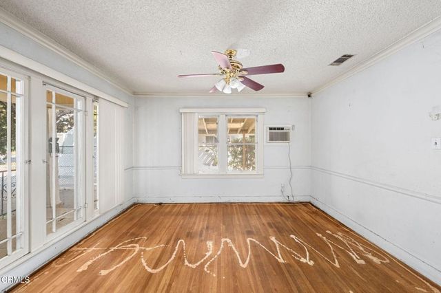 2070 Meridian Avenue, South Pasadena, CA 91030