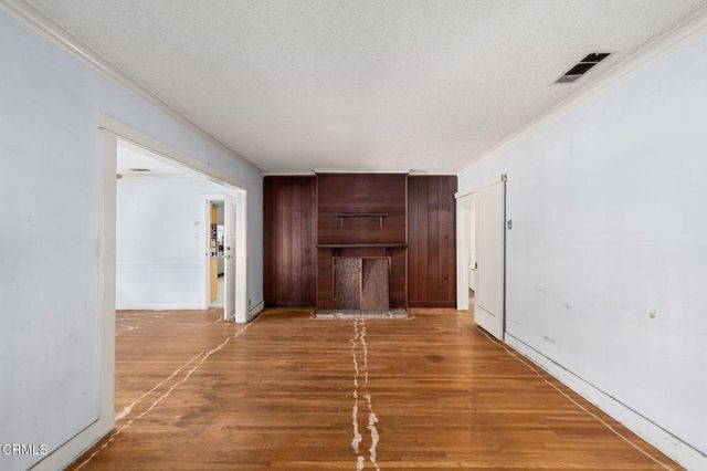 2070 Meridian Avenue, South Pasadena, CA 91030
