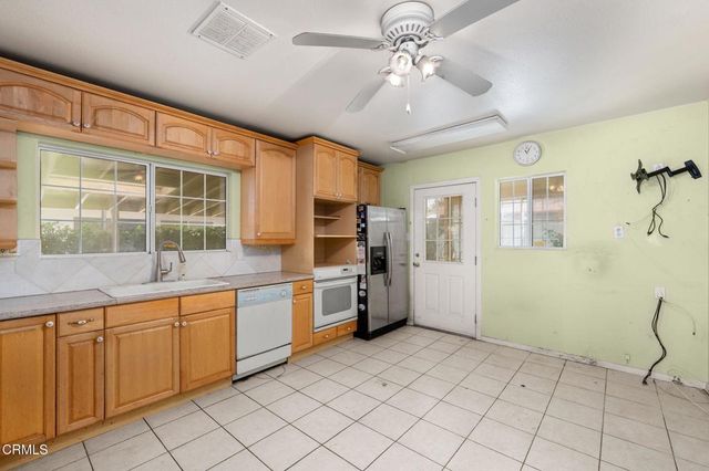 2070 Meridian Avenue, South Pasadena, CA 91030