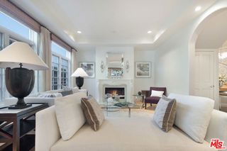 202 N CRESCENT Drive 1, Beverly Hills, CA 90210