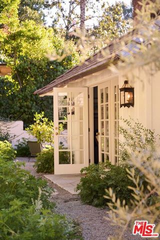 3142 Brookdale Road, Studio City (los Angeles), CA 91604