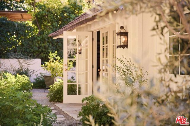 3142 Brookdale Road, Studio City (los Angeles), CA 91604