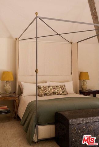 3142 Brookdale Road, Studio City (los Angeles), CA 91604