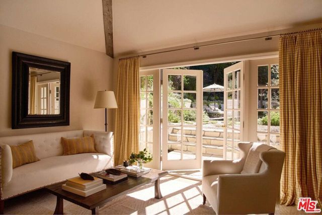 3142 Brookdale Road, Studio City (los Angeles), CA 91604