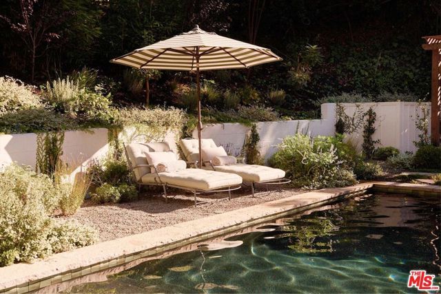 3142 Brookdale Road, Studio City (los Angeles), CA 91604