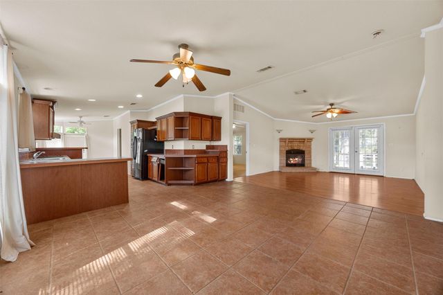 9944 Chestnut Court, Montgomery, TX 77316