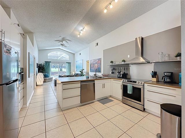 1521 S GULF VUE DRIVE, Haines City, FL 33844