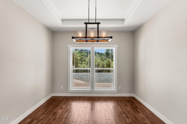 235 Needlewood Drive, Grants Pass, OR 97526