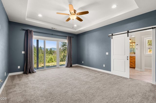 235 Needlewood Drive, Grants Pass, OR 97526