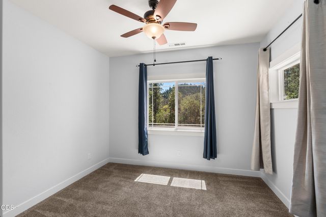 235 Needlewood Drive, Grants Pass, OR 97526