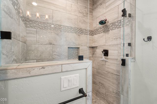 235 Needlewood Drive, Grants Pass, OR 97526
