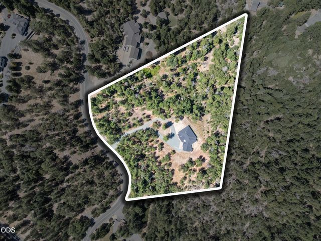 235 Needlewood Drive, Grants Pass, OR 97526