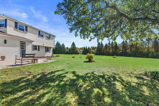 S31W30099 Sunset DRIVE, Waukesha, WI 53189