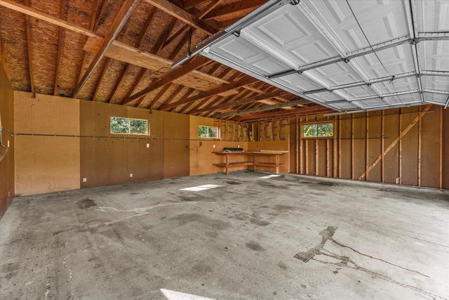 S31W30099 Sunset DRIVE, Waukesha, WI 53189
