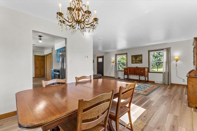 S31W30099 Sunset DRIVE, Waukesha, WI 53189