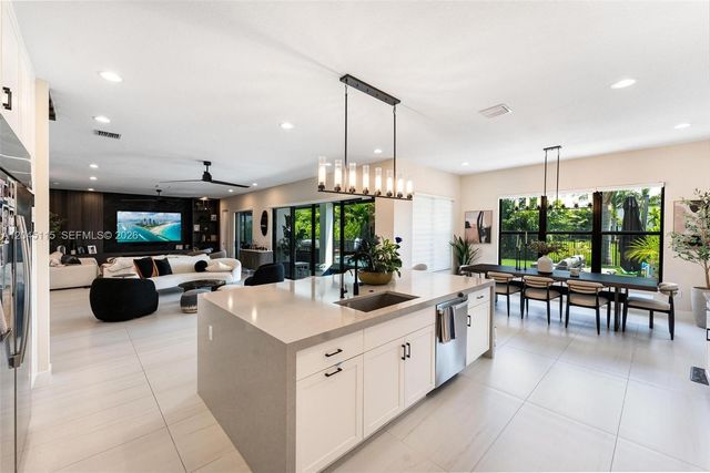 8524 Shoreacres Street, Boca Raton, FL 33434