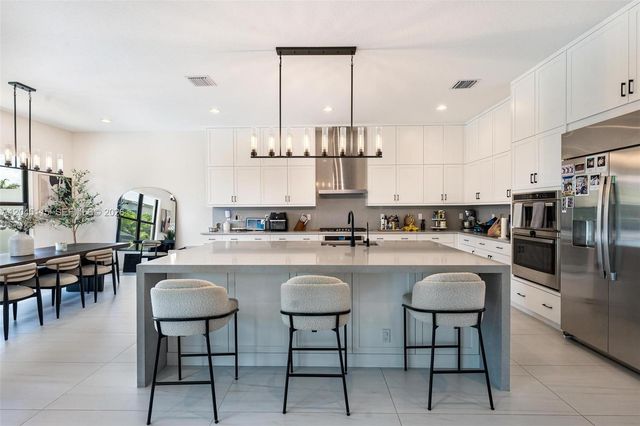8524 Shoreacres Street, Boca Raton, FL 33434