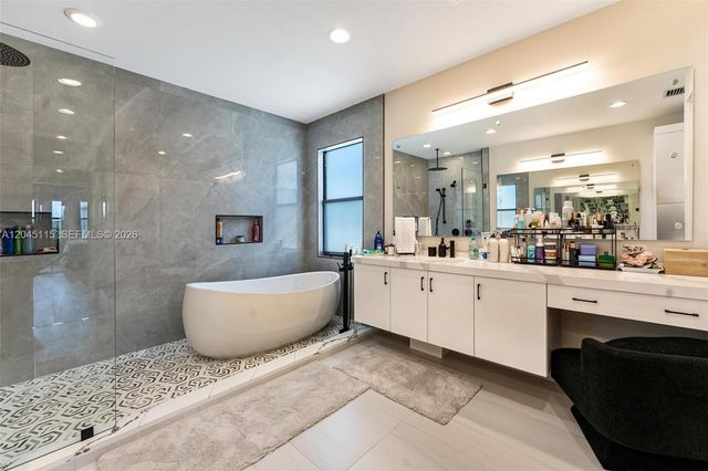 8524 Shoreacres Street, Boca Raton, FL 33434