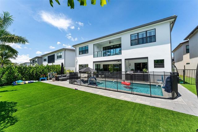 8524 Shoreacres Street, Boca Raton, FL 33434