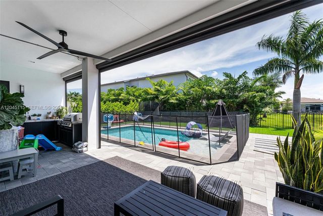 8524 Shoreacres Street, Boca Raton, FL 33434