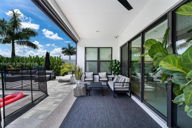 8524 Shoreacres Street, Boca Raton, FL 33434