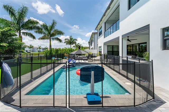 8524 Shoreacres Street, Boca Raton, FL 33434
