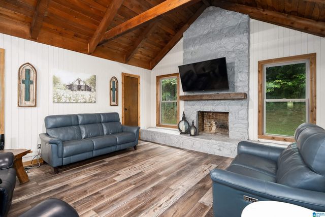 8987 JADE LAKE ROAD E, Pinson, AL 35126