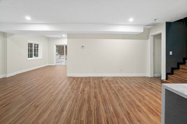 198 Uxbridge Rd, Sutton, MA 01590