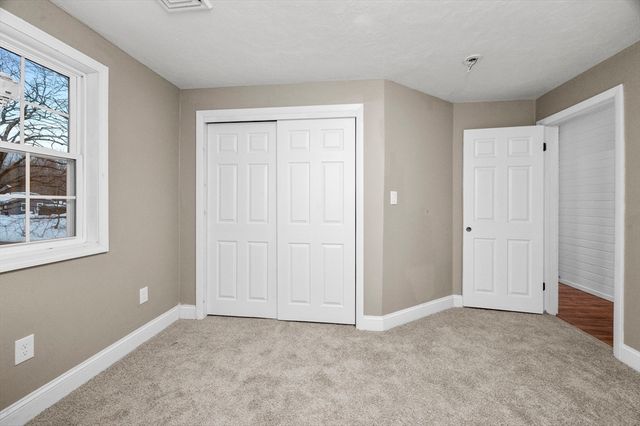 198 Uxbridge Rd, Sutton, MA 01590