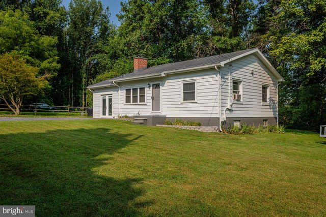 55 LAKE DR, Edinburg, VA 22824