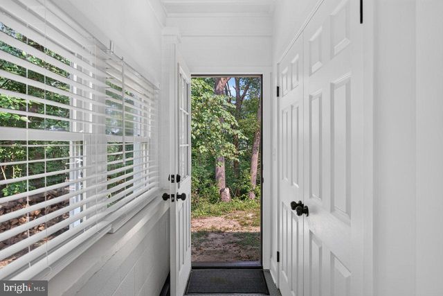 55 LAKE DR, Edinburg, VA 22824