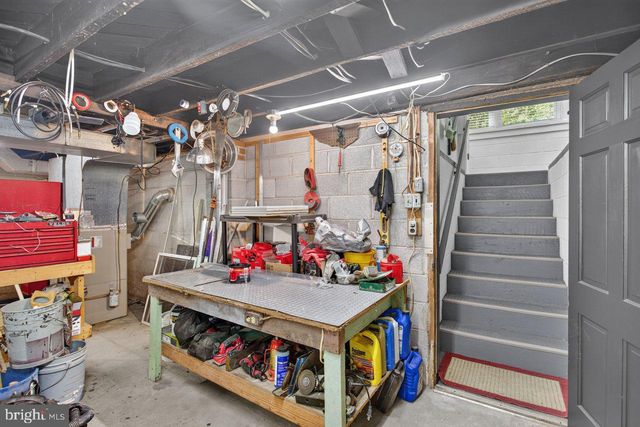 55 LAKE DR, Edinburg, VA 22824