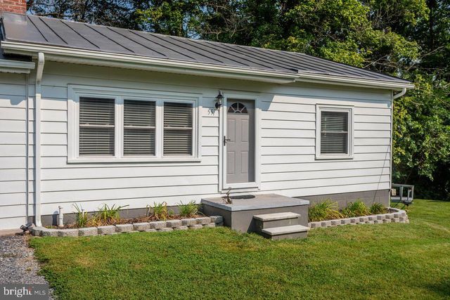 55 LAKE DR, Edinburg, VA 22824