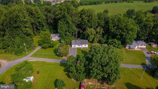 55 LAKE DR, Edinburg, VA 22824