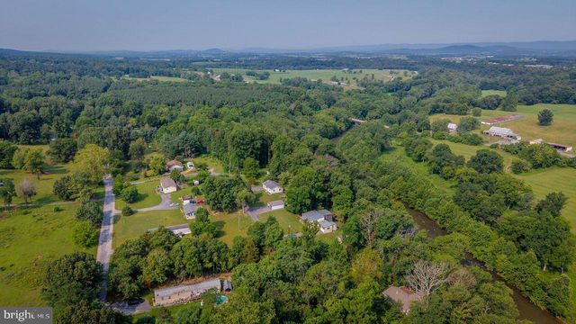 55 LAKE DR, Edinburg, VA 22824