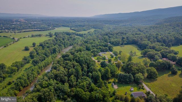 55 LAKE DR, Edinburg, VA 22824