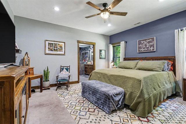 86960 County Road 681, Decatur, MI 49045