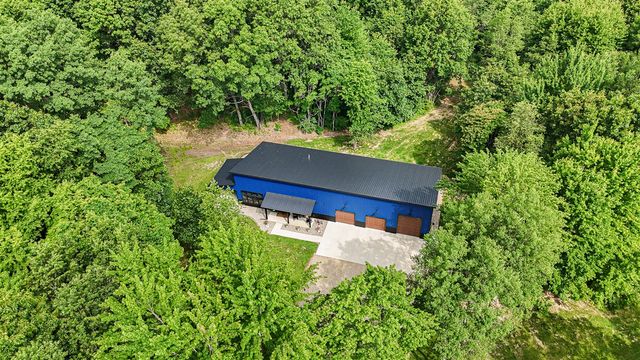86960 County Road 681, Decatur, MI 49045