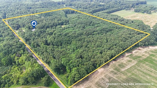 86960 County Road 681, Decatur, MI 49045