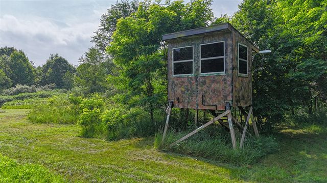 86960 County Road 681, Decatur, MI 49045