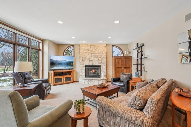 W174N4939 Sheffield COURT, Menomonee Falls, WI 53051