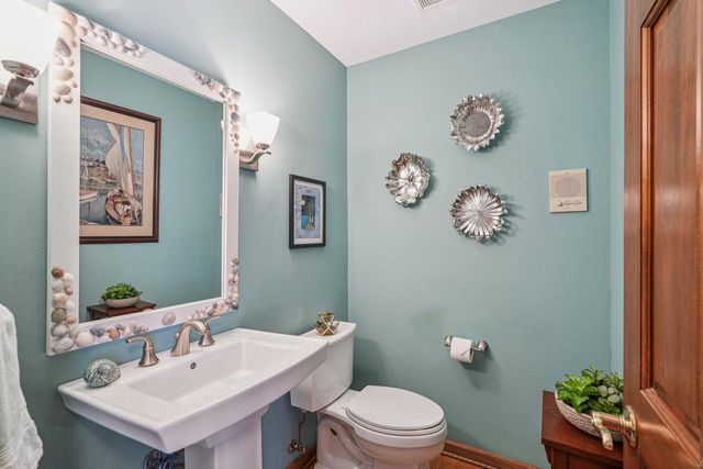 W174N4939 Sheffield COURT, Menomonee Falls, WI 53051