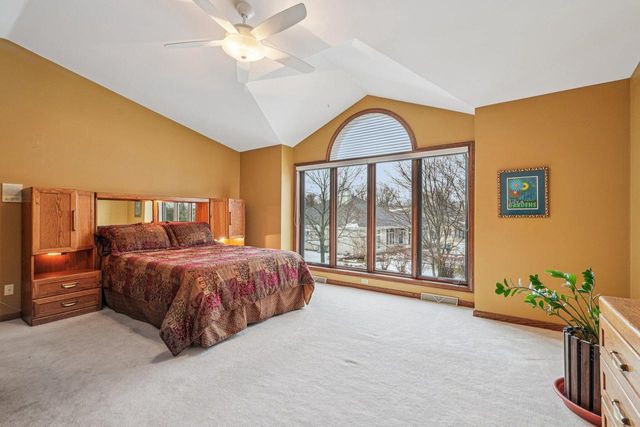 W174N4939 Sheffield COURT, Menomonee Falls, WI 53051