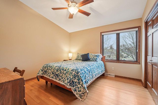 W174N4939 Sheffield COURT, Menomonee Falls, WI 53051