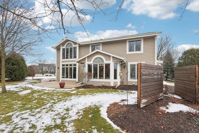 W174N4939 Sheffield COURT, Menomonee Falls, WI 53051